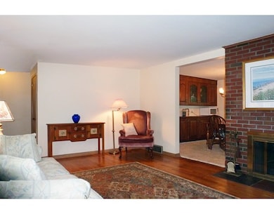 30 Rzasa Dr, Chicopee, MA 01013 - photo 4