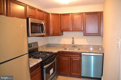 547 S 2nd St, Darby, PA 19023 - photo 3