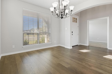 720 Liberty Dr, Joshua, TX 76058 - photo 4