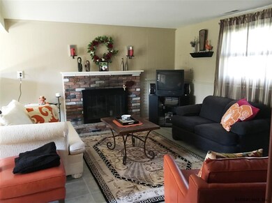 9 Woodhall Ln, Clifton Park, NY 12065 - photo 7