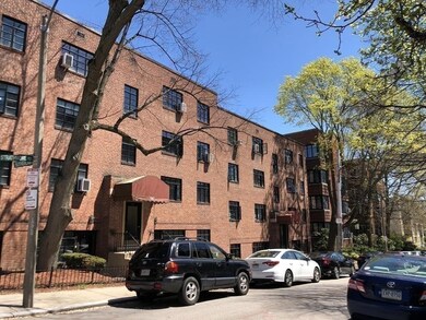 75 Strathmore Rd unit 2, Brighton, MA 02135 - photo 2