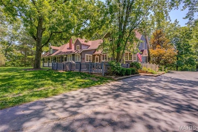 1577 Kehrs Mill Rd, Chesterfield, MO 63005 - photo 2