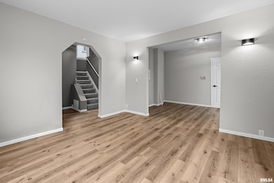 734 W 17th St, Davenport, IA 52804 - photo 6