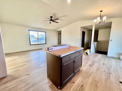 2034 Red Fox Ln, Kaukauna, WI 54130 - photo 4