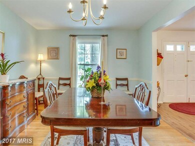 4606 Tara Dr, Fairfax, VA 22032 - photo 7