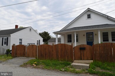 233 N Lynchburg St, Chestertown, MD 21620 - photo 3