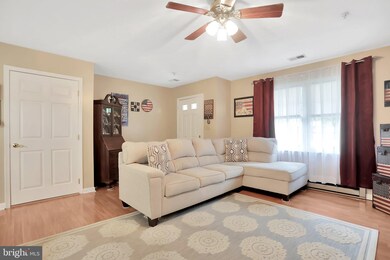 1068 Matthew Ct, Hagerstown, MD 21742 - photo 5