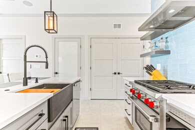 196 Tilton St, Seabrook, NH 03874 - photo 2