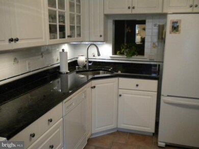 2151 Woodbox Ln unit C, Baltimore, MD 21209 - photo 5