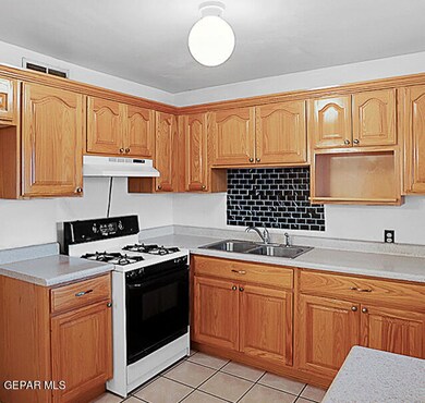 7828 Mustang Ave, El Paso, TX 79915 - photo 7
