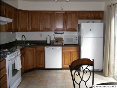 26 Alameda Ct, Eatontown, NJ 07724 - photo 7