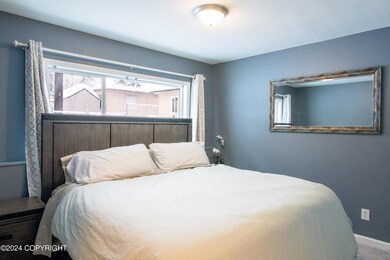 36-Unit 4 Bedroom 1_ELI08640-Edit