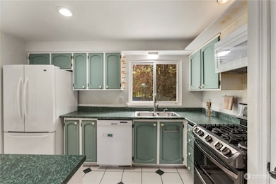 19810 10th Dr SE, Bothell, WA 98012 - photo 6