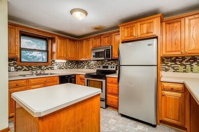 79 Meadow Pond Dr unit 30C, Leominster, MA 01453 - photo 5