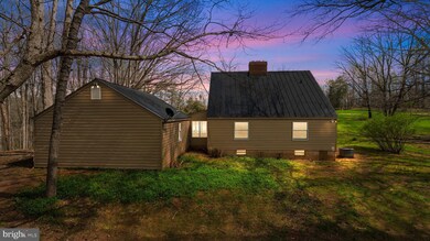 8358 Botha Rd, Warrenton, VA 20186 - photo 6