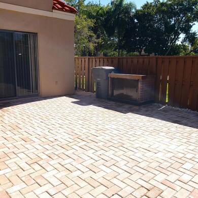 8194 Severn Dr unit D, Boca Raton, FL 33433 - photo 2