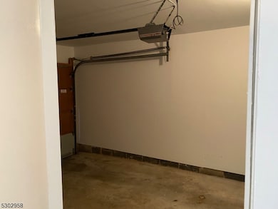 261 Hedgerow Rd, Bridgewater, NJ 08807 - photo 6