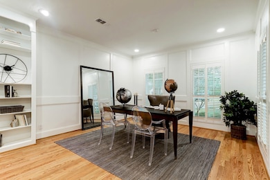 11910 Stoney Ridge Ln, Houston, TX 77024 - photo 7