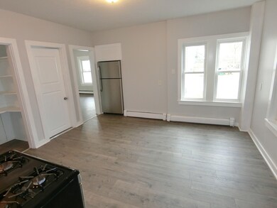 80 Washington St, Clinton, MA 01510 - photo 6