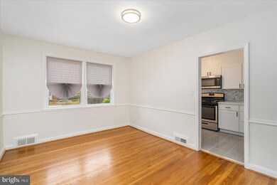 1318 Stonewood Rd, Baltimore, MD 21239 - photo 5