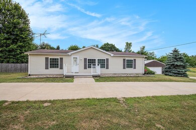 36466 M 40, Paw Paw, MI 49079 - photo 2