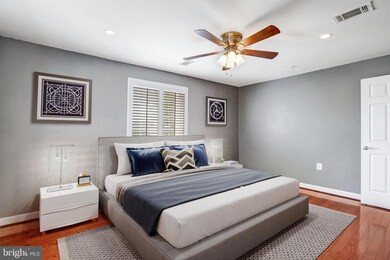 4129 S Four Mile Run Dr unit 302, Arlington, VA 22204 - photo 5