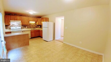 1447 Charlestown Dr, Edgewood, MD 21040 - photo 6