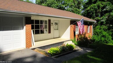 2003 Carroll Dr, Blacksburg, VA 24060 - photo 3