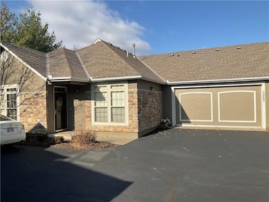 11238 S Rene St unit 3002, Olathe, KS 66215 - photo 2