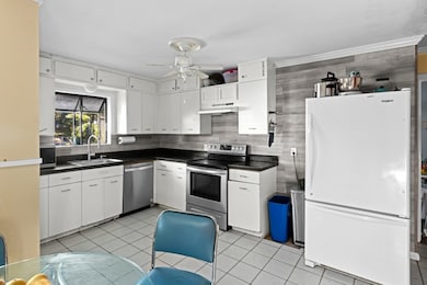 7735 Oak Vista St, Houston, TX 77087 - photo 6