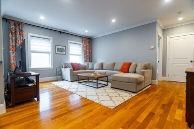 27 Robbins St unit 3, Waltham, MA 02453 - photo 4