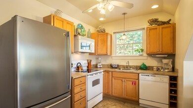 6-1025WHITEHEADunitA-16x9-kitchen