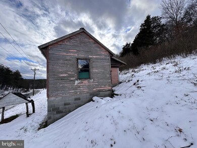 1896 Winchester Grade Rd, Berkeley Springs, WV 25411 - photo 7