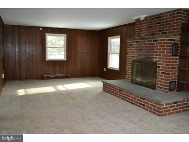 4082 E Campbell Rd, Pennsburg, PA 18073 - photo 7