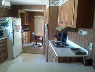 KITCHEN VIEW 2