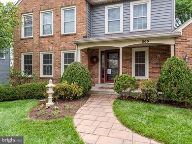 305 Tramore Ct, Sterling, VA 20164 - photo 4