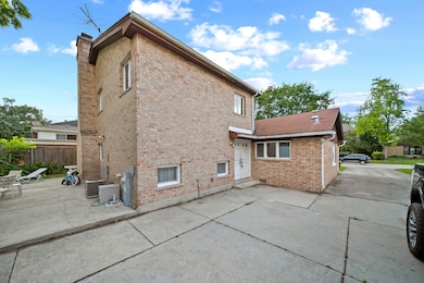 2409 Center Ave, Northbrook, IL 60062 - photo 3