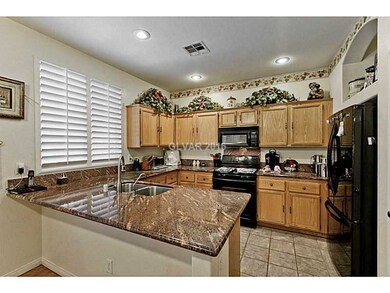 Kitchen. Granite counters!