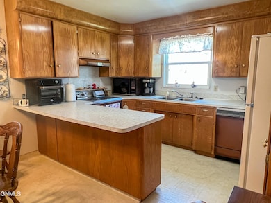 512 N 19th St, Bismarck, ND 58501 - photo 5