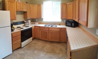 812 W High St, Portland, IN 47371 - photo 2