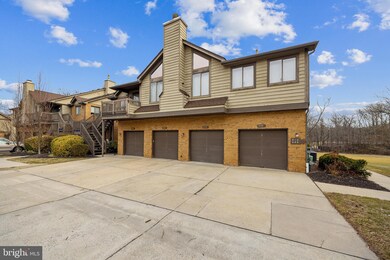 810 Augusta Cir unit 810, Mount Laurel, NJ 08054 - photo 2