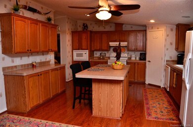 1881 S. Waterside Dr. - Eat-up Island