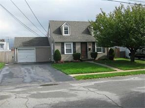 111 Roslyn Ave, Cranston, RI 02910 - photo 2