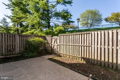 10452 Faulkner Ridge Cir, Columbia, MD 21044 - photo 2