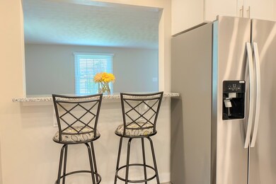 2 Bay Edge Ln, Worcester, MA 01604 - photo 5