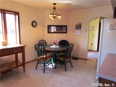 Kitchen Opposite view