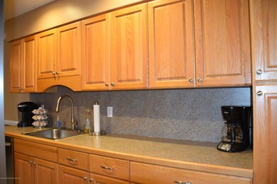 499-2 Willow Rd E, Staten Island, NY 10314 - photo 3