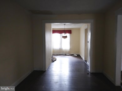 3933 W Mulberry St, Baltimore, MD 21229 - photo 4
