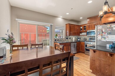 6_ 2210 e barnett rd, medford-04