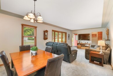 2820 Willow Ln, Cedar Falls, IA 50613 - photo 3